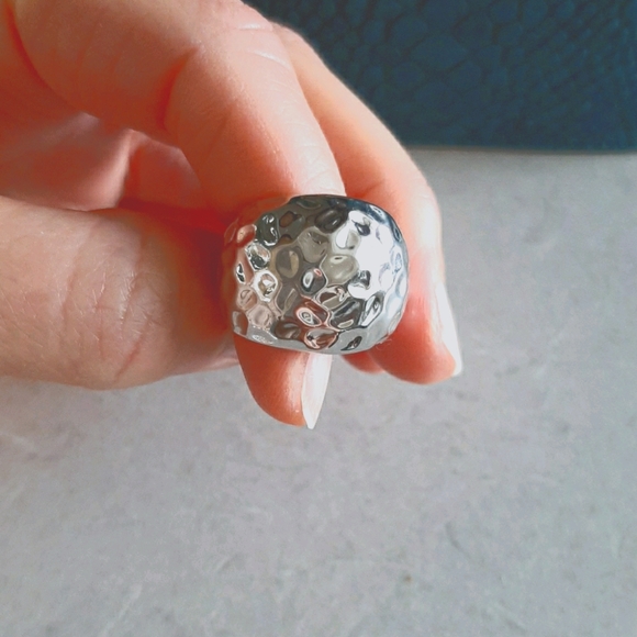 Sterling Siver Hammered Ring - Picture 2 of 3